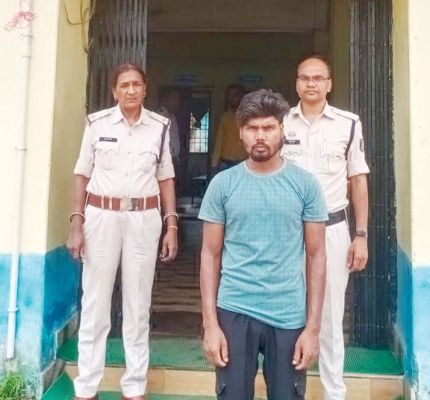 युवती से छेड़छाड़, आरोपी युवक गिरफ्तार