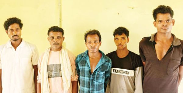 6 लाख के ईनामी 4 सहित 5 नक्सली गिरफ्तार, विस्फोटक सामान बरामद