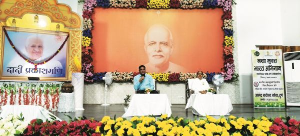 रक्तदान महाअभियान : देशभर में एक लाख यूनिट रक्त संग्रह कर विश्व रिकार्ड बनाने का लक्ष्य