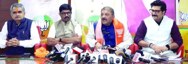 राष्ट्रहित में कांग्रेस की गंभीरता शून्य है-सांसद पांडेय