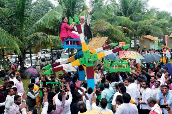 सुभाष स्टेडियम में पोला महोत्सव