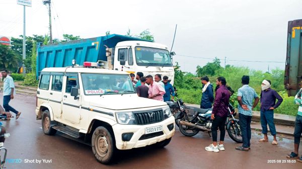 दो बाइकों की जोरदार भिड़ंत, साथी को छोडक़र भागा युवक