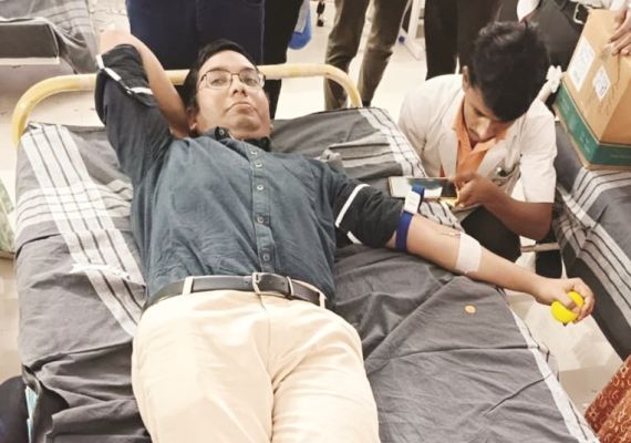 सिविल हॉस्पिटल में बीएमओ सहित 95 लोगों ने किया रक्तदान