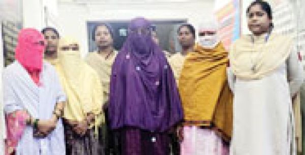 फर्जी अंकसूची से भर्ती, 4 आंबा सहायिका गिरफ्तार