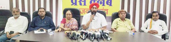 राष्ट्रीय राजमार्ग में बैडमिंटन कोर्ट का निर्माण असंवैधानिक - कुलबीर