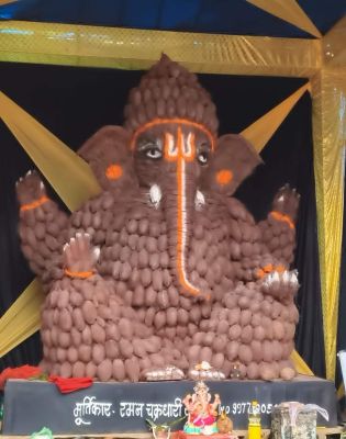 11 सौ नारियल से बनी गणेश प्रतिमा आकर्षण का केंद्र