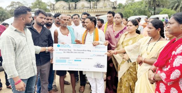  बाढ़ पीडि़तों के खाते में 1.91 करोड़