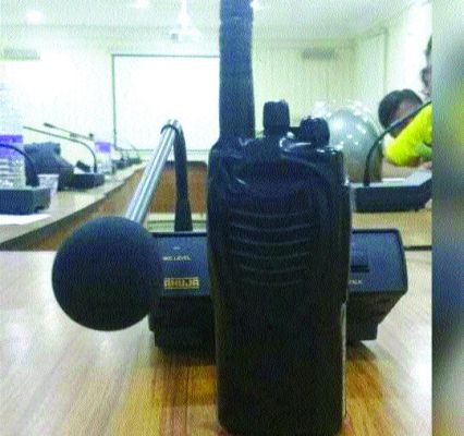 गणेश पण्डाल में दो पक्षों के बीच मारपीट, गर्लफ्रेंड को घर लाने से मना करने पर मुक्का मारा