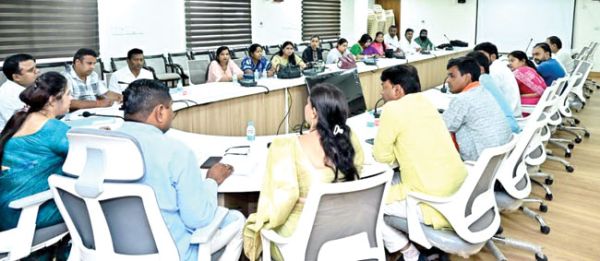 पार्षदों ने अपनी निधि की जानकारी मांगी तो अफसरों ने कहा -जोन कमिश्नरों को दे दी गई