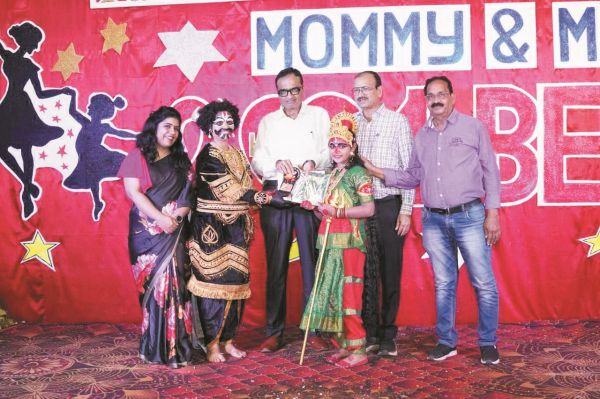 युगांतर में मम्मी एंड मी डांस कॉम्पिटिशन