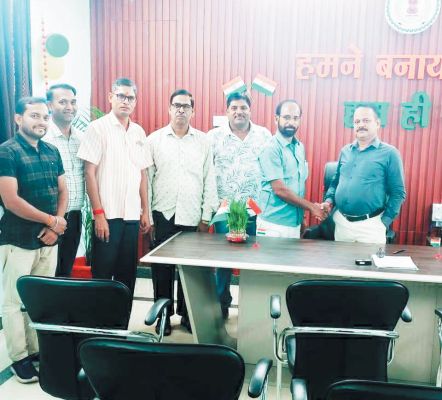 भाजपा-बसपा प्रतिनिधियों ने की जिपं अध्यक्ष से मुलाकात