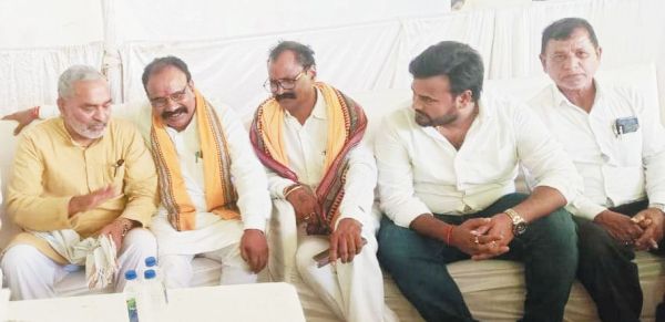 छत्तीसगढ़ साहू संघ के अध्यक्ष को दी बधाई