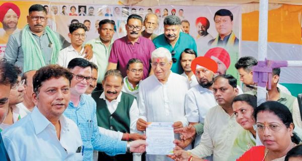 पूर्व डिप्टी सीएम टी.एस.सिंहदेव ने प्रदर्शनकारियों का बढ़ाया हौसला