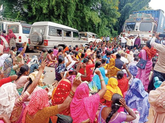 मितानिनों का चक्काजाम