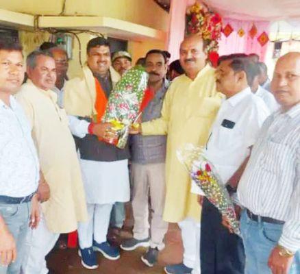 शिक्षक संघ ने शिक्षा मंत्री से की ई संवर्ग की पदोन्नति की मांग