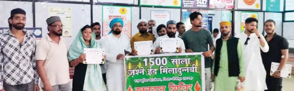 जश्ने ईद मिलादुन्नबी पर निकली जुलूस ए मोहम्मदी, अकीदतमंदी और भाईचारे का दिखा नज़ारा