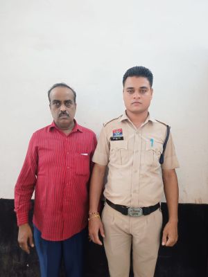  26 साल पुराना जमीन घोटाला उजागर: दस्तावेज़ लेखक गिरफ्तार, मुख्य आरोपी फरार