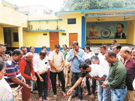सामाजिक भवन निर्माण के लिए महापौर ने किया भूमिपूजन