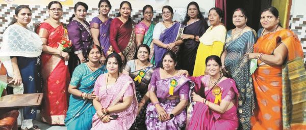 समता मंच ने किया शिक्षिकाओं का सम्मान