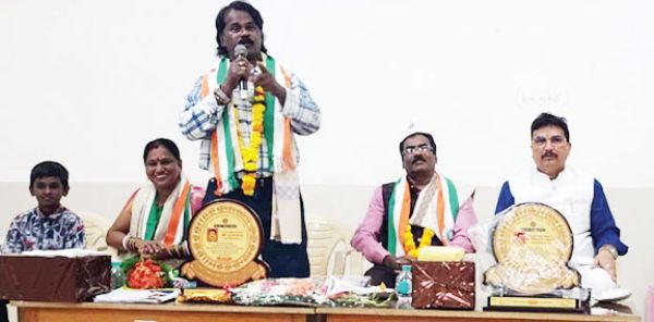 एनएमडीसी किरंदुल से सेवानिवृत्त कर्मियों को इंटक