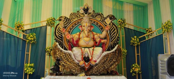 श्री अष्टविनायक गणेशोत्सव  समिति ने किया भंडारा