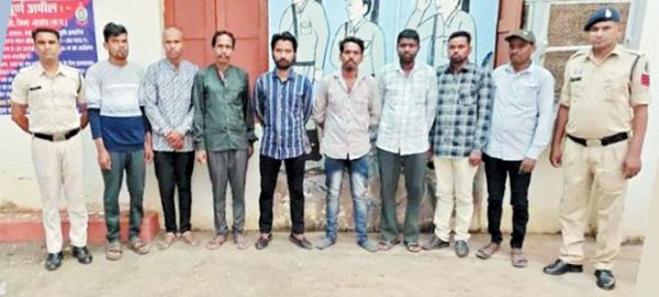 नाबालिग के साथ अनाचार किया, फिर खुलासे के डर से कर दी हत्या