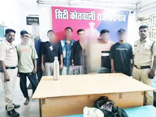 चाकूबाजी में घायल एक और युवक की मौत