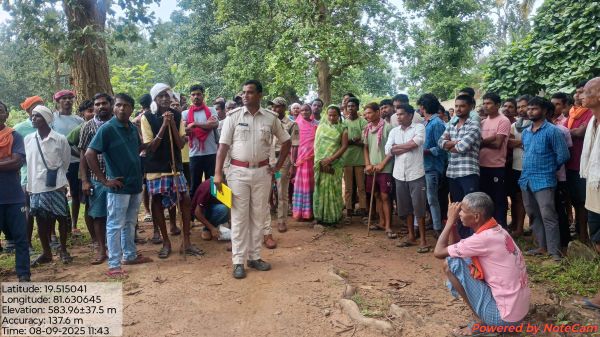 वन अतिक्रमण रोकने  ग्रामीणों को किया जागरूक