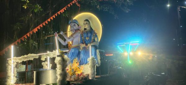गणपति बप्पा मोरया, अगले बरस तू जल्दी आ...