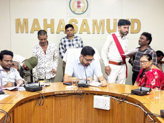 जन चौपाल में 48 आवेदन