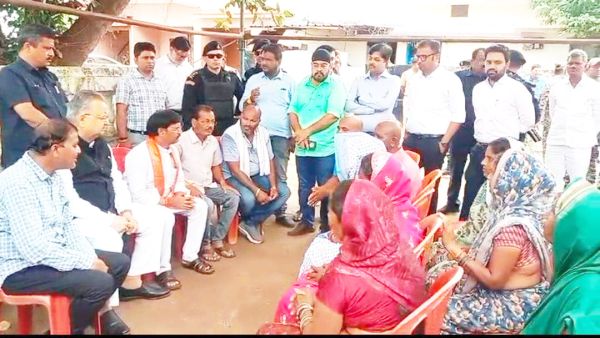 मृतकों के घर पहुंचे विस अध्यक्ष