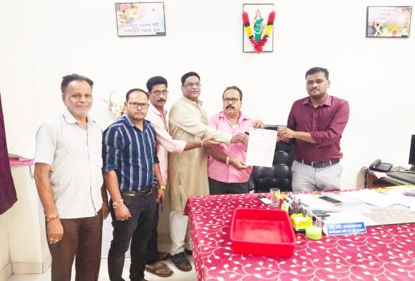 असमय बिजली बंद रोकने ज्ञापन