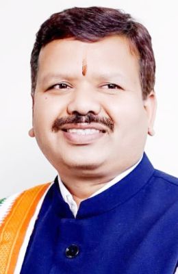 भाजपा सरकार की प्राथमिकता किसान नहीं, उद्योगपति मित्रों को लाभ पहुंचाना-विनोद चंद्राकर