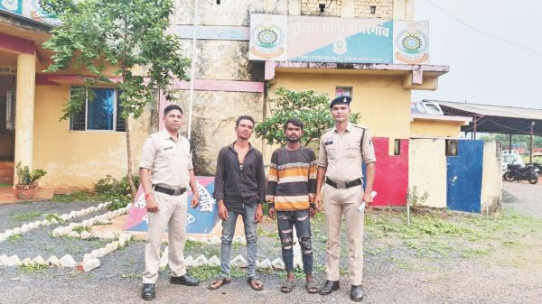 दो बदमाशों के विरूद्ध कार्रवाई