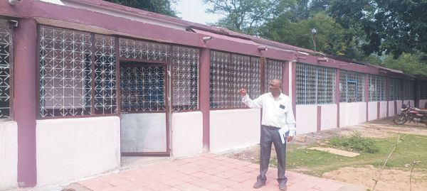 केंद्रीय विद्यालय भवन निर्माण पूर्णता की ओर, नपाध्यक्ष ने किया निरीक्षण