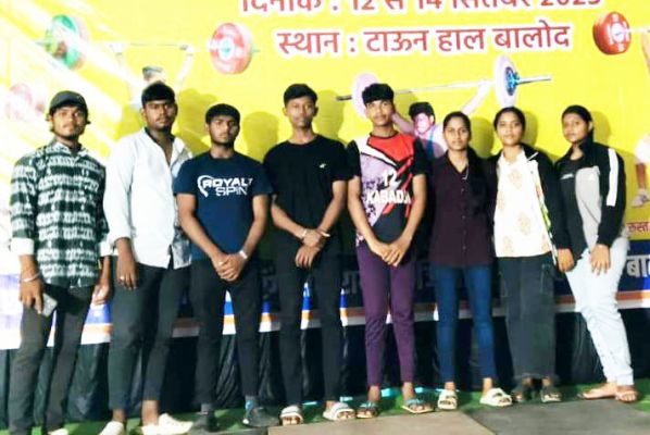 राज्य स्तर सब जूनियर वेटलिफ्टिंग चैंपियनशिप में महासमुंद के खिलाड़ी भी शामिल