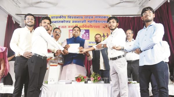 स्कूल शिक्षा मंत्री ने शासकीय तामस्कर कॉलेज में रोजगार मेले का किया शुभारंभ