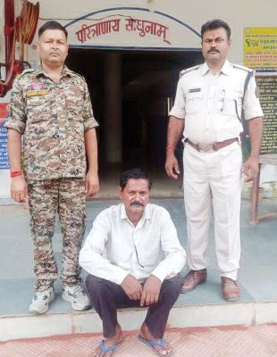  छेड़छाड़ व अफवाह फैलाने का आरोप, बस कंडक्टर गिरफ्तार