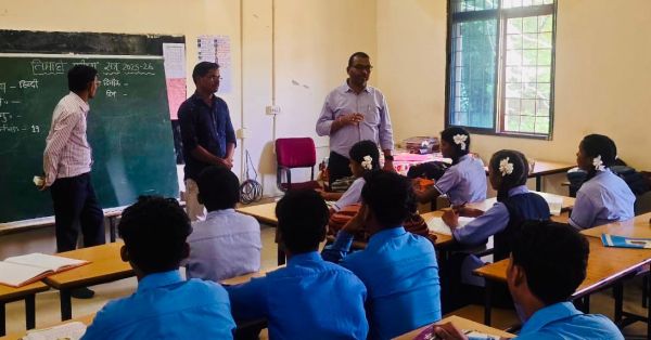 बेटी बचाओ, बेटी पढ़ाओ अभियान: दोरनापाल में जागरूकता और सहभागिता से बालिका संरक्षण का संदेश