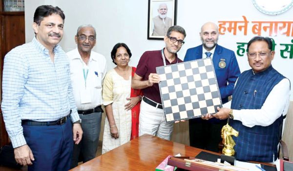 सीएम साय से ग्रैंडमास्टर थिप्से की भेंट