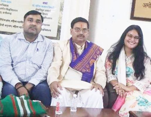 काशी विवि में पत्रकारिता पर प्रो. यादव ने रखी बात