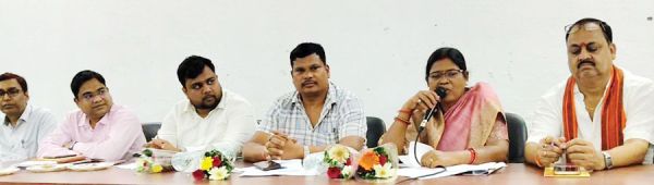 केंद्र और राज्य सरकार की योजनाएं जमीनी स्तर पर ले जाना है-उद्धेश्वरी