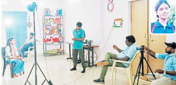 चांद चतुर्वेदी की सफलता पर बनी डॉक्यूमेंट्री से छात्राओं को मिलेगा हौसला