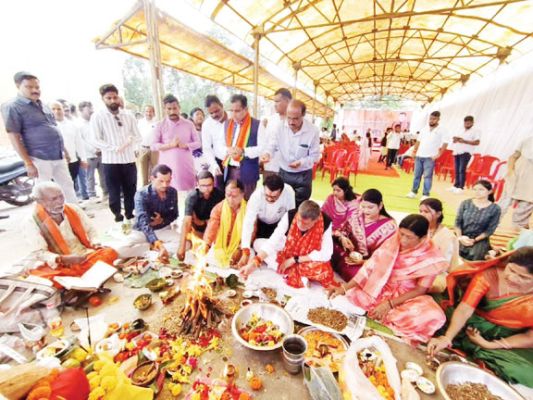 निगम कार्यालय में विश्वकर्मा जयंती पर पूजा-अर्चना