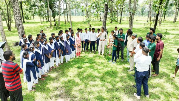 सेवा पर्व पर जल-जंगल यात्रा