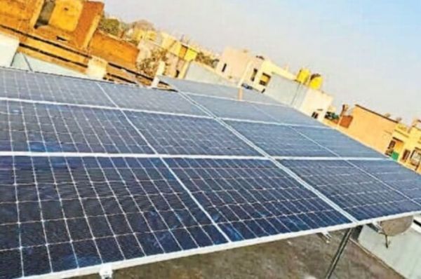 पीएम सूर्यघर योजना:  प्रचार के बाद भी ग्रामीण-शहरी उपभोक्ता सौर ऊर्जा पैनल लगाने नहीं दिखा रहे रूचि