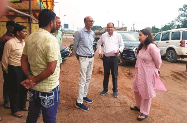 सीईओ ने पंडालों, प्रतीक्षालयों व अन्य व्यवस्था का लिया जायजा