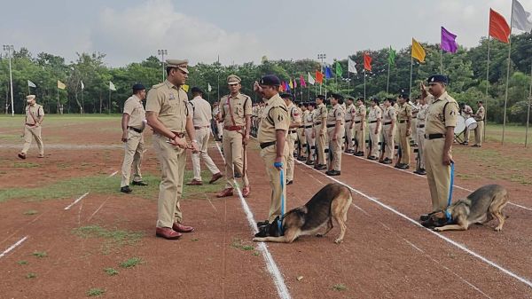 एसपी ने दरबार लगाकर पुलिस जवानों की सुनी समस्याएं