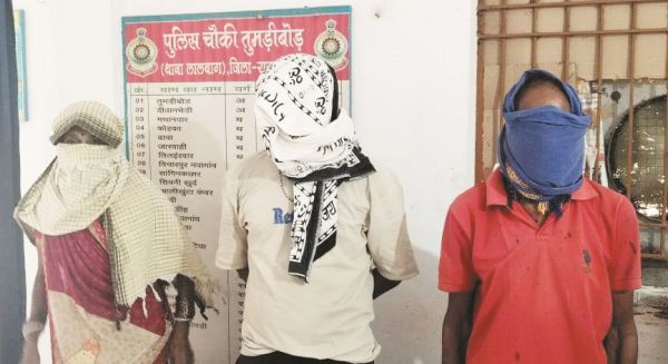 दीवानभेड़ी गांव में हत्या के तीन आरोपी गिरफ्तार