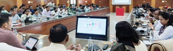  आवास योजना में लाये तेजी - सीईओ